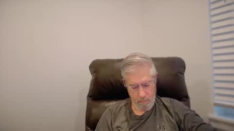 Colorado Guy Straight online show from November 8, 2025, 1:33 pm