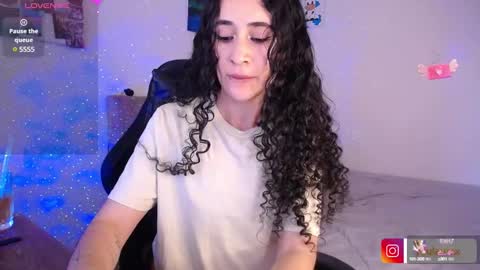  Laura  Model Independt online show from February 16, 2025, 8:55 pm