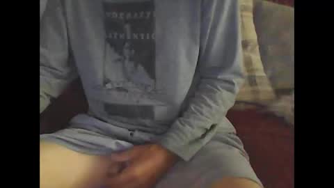 Snapshot of youneverknowimight2 chatting on October 17, 2025, 10:34 pm kindahorny online show from October 17, 2025, 10:34 pm