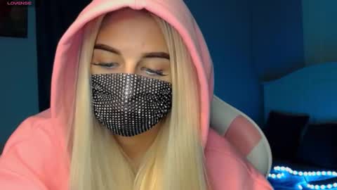 Snapshot of your___barbie chatting on January 4, 2025, 9:09 pm Barbie online show from January 4, 2025, 9:09 pm