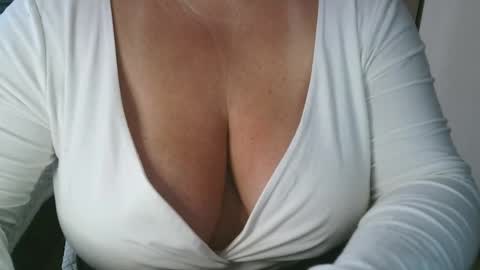 Maria Love online show from February 12, 2026, 8:53 am