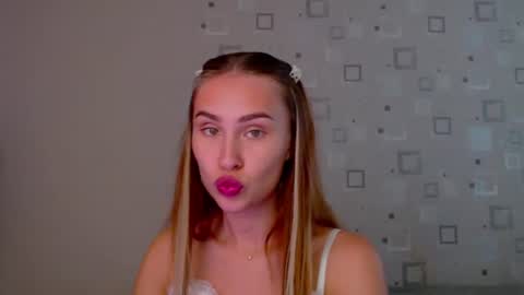 Amelia online show from June 25, 2026, 3:27 pm
