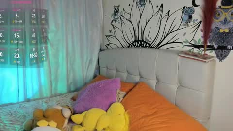 Snapshot of your_beck chatting on October 13, 2025, 5:18 am mia3 online show from October 13, 2025, 5:18 am