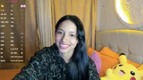 mia3 online show from April 20, 2026, 4:04 am