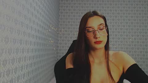 Snapshot of your_best_foxxx chatting on November 8, 2025, 3:45 pm Milla online show from November 8, 2025, 3:45 pm