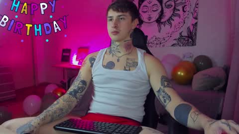 Snapshot of your_candy_boy chatting on December 9, 2024, 8:01 pm Hey my names Eric Would love to know each other better online show from December 9, 2024, 8:01 pm