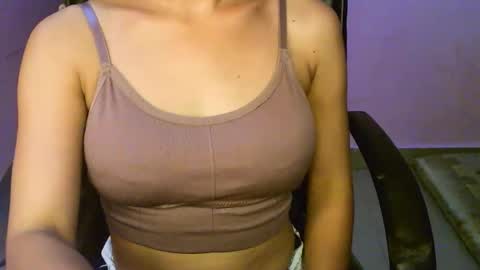 your_charming_baby online show from April 28, 2026, 2:11 pm