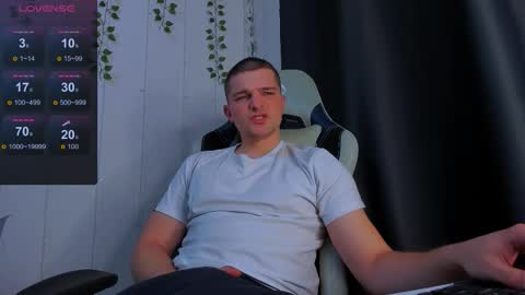 your_claddagh online show from December 1, 2025, 2:33 pm