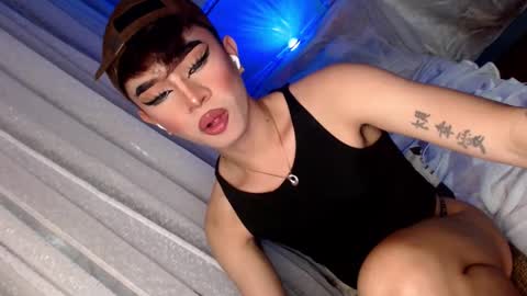 Snapshot of your_dimplecummer chatting on February 19, 2025, 5:16 pm CALL ME DIMPLE STAR xx online show from February 19, 2025, 5:16 pm