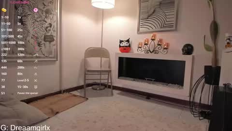 Snapshot of your_dreaamgirlx chatting on October 23, 2025, 2:55 am Isabella online show from October 23, 2025, 2:55 am