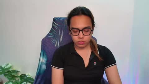 your_dreamgirlxxx69 online show from May 13, 2026, 8:34 am
