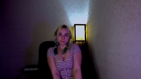 Cora online show from December 5, 2024, 4:34 pm