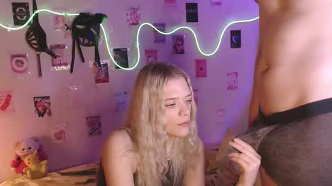 Snapshot of your_horny_friends chatting on October 9, 2025, 2:48 pm Your Horny Friends online show from October 9, 2025, 2:48 pm