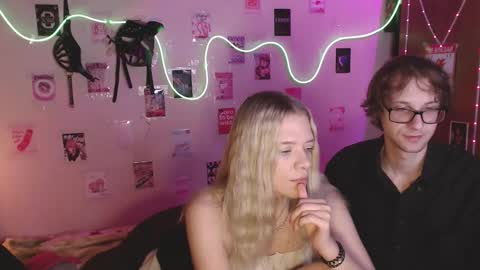 Snapshot of your_horny_friends chatting on October 12, 2025, 4:39 pm Your Horny Friends online show from October 12, 2025, 4:39 pm