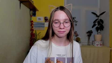 Snapshot of your_leslie chatting on December 30, 2024, 3:35 pm Leslie online show from December 30, 2024, 3:35 pm