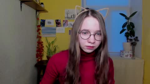 Snapshot of your_leslie chatting on January 8, 2025, 6:52 am Leslie online show from January 8, 2025, 6:52 am