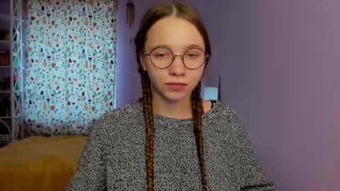 Snapshot of your_leslie chatting on February 25, 2025, 2:00 pm Leslie online show from February 25, 2025, 2:00 pm