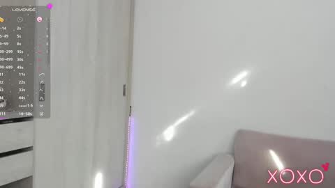 Lila  online show from November 10, 2025, 8:08 pm