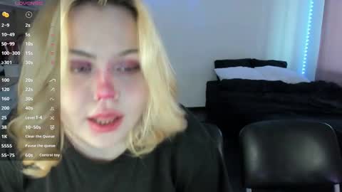 Snapshot of your_little_eva chatting on March 9, 2025, 5:00 am Eva online show from March 9, 2025, 5:00 am