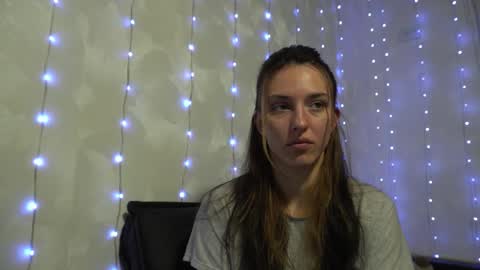 Snapshot of your_little_flexible_girl chatting on January 7, 2026, 9:39 pm Meri online show from January 7, 2026, 9:39 pm