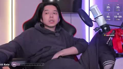 Snapshot of your_little_twink chatting on October 16, 2025, 11:06 pm Han online show from October 16, 2025, 11:06 pm