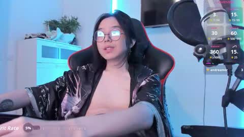 Snapshot of your_little_twink chatting on November 11, 2025, 10:32 pm Han online show from November 11, 2025, 10:32 pm