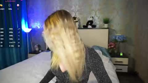 Snapshot of your_marimary chatting on October 25, 2025, 8:14 pm Mary online show from October 25, 2025, 8:14 pm