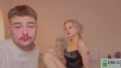 Snapshot of your_molly_mark chatting on November 9, 2025, 7:34 pm your_molly_mark online show from November 9, 2025, 7:34 pm