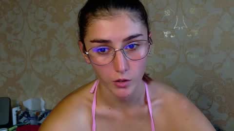 Andrea Your sweet farmer girl online show from November 17, 2025, 1:28 pm
