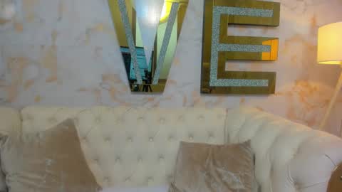 Snapshot of your_naughtyangel chatting on October 29, 2025, 9:27 pm Evelin online show from October 29, 2025, 9:27 pm