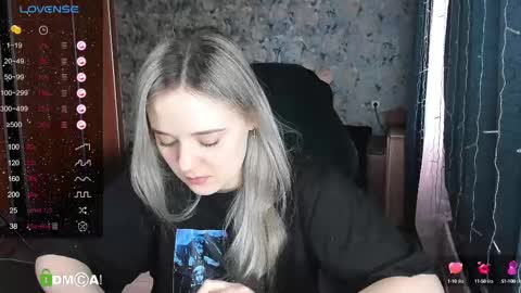 Snapshot of your_small_bunny chatting on February 26, 2025, 4:58 am Molly online show from February 26, 2025, 4:58 am