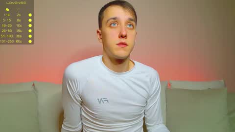 Snapshot of your_super_hero chatting on February 8, 2026, 7:39 pm Alex online show from February 8, 2026, 7:39 pm
