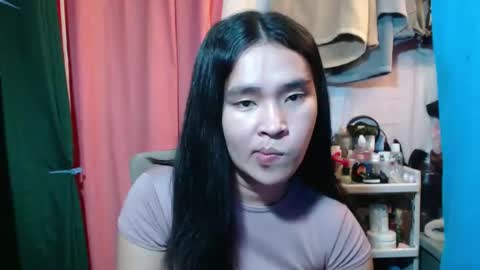 your_twinkletoes18 online show from November 4, 2025, 6:51 pm