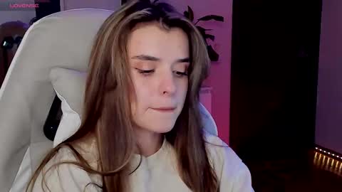 Anikka online show from October 4, 2025, 8:40 pm