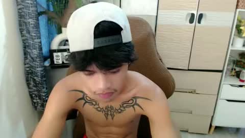 Snapshot of yourasian_eric chatting on February 26, 2026, 7:40 am yourasian_eric online show from February 26, 2026, 7:40 am