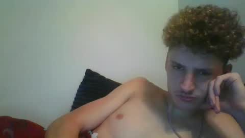 Snapshot of yourbitch1762 chatting on September 25, 2025, 4:00 pm yourbitch1762 online show from September 25, 2025, 4:00 pm