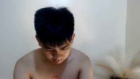 Snapshot of yourboytoy69xxx chatting on March 22, 2026, 11:24 am yourboytoy online show from March 22, 2026, 11:24 am
