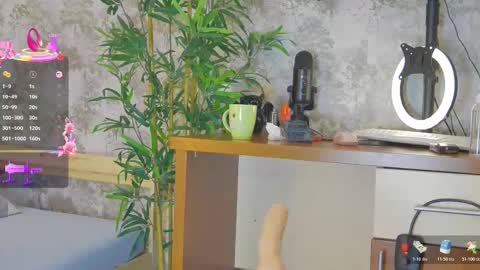 Snapshot of yourburnwish chatting on November 8, 2025, 8:07 pm Anna online show from November 8, 2025, 8:07 pm