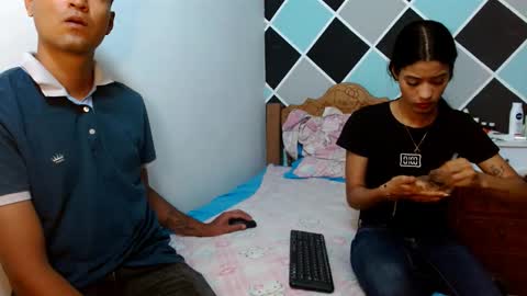 yourcouplehot online show from January 9, 2026, 7:33 am