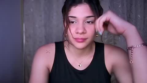 yourcutemolly__ online show from May 26, 2026, 6:53 am