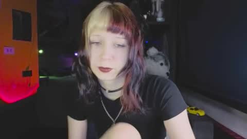 Snapshot of yourcutiegoth chatting on April 26, 2026, 11:24 pm Vasilisa online show from April 26, 2026, 11:24 pm