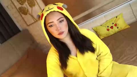 Snapshot of yourdevilsweettsx chatting on September 13, 2025, 10:26 am JEN online show from September 13, 2025, 10:26 am