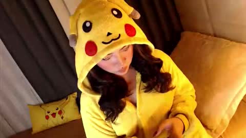 JEN  online show from March 23, 2026, 12:42 pm