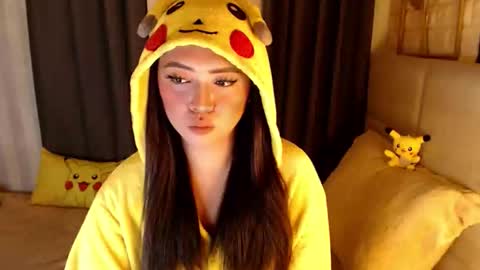 JEN  online show from April 9, 2026, 7:03 am