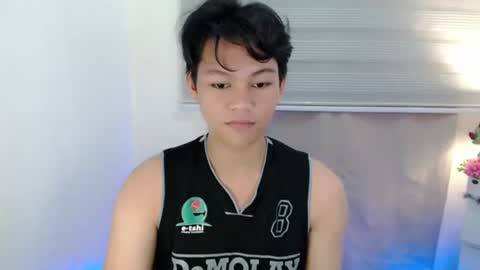 HEN online show from December 5, 2025, 7:32 pm