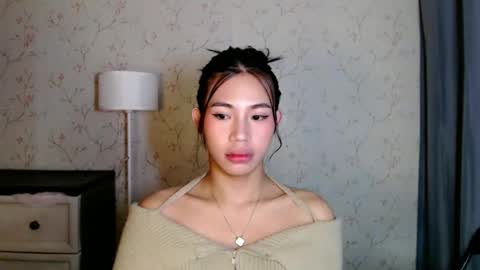 Snapshot of yourdreamgirlgwen chatting on May 24, 2026, 5:51 pm GWENI online show from May 24, 2026, 5:51 pm
