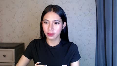 GWENI online show from July 28, 2026, 10:20 pm