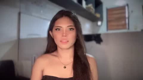Snapshot of yourehot_pretty chatting on May 17, 2026, 10:17 pm Do read my bio online show from May 17, 2026, 10:17 pm
