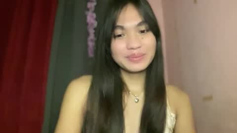 yourehot_sedny online show from April 15, 2026, 6:37 pm