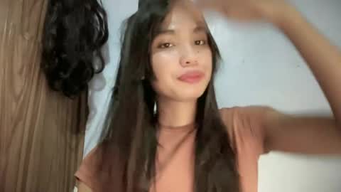 yourehot_sedny online show from June 15, 2026, 1:24 pm